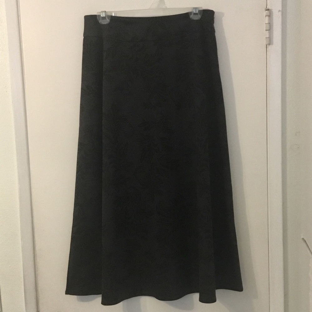 Croft & Barrow Black Floral A-Line Skirt